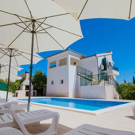 Apartment M6 Seget Vranjica